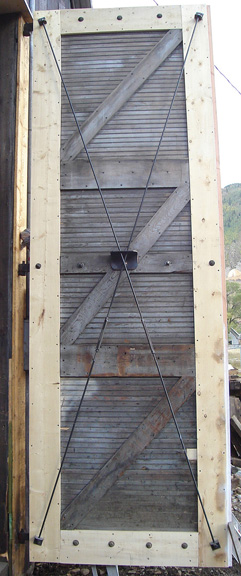 016-restored door-rods-4c